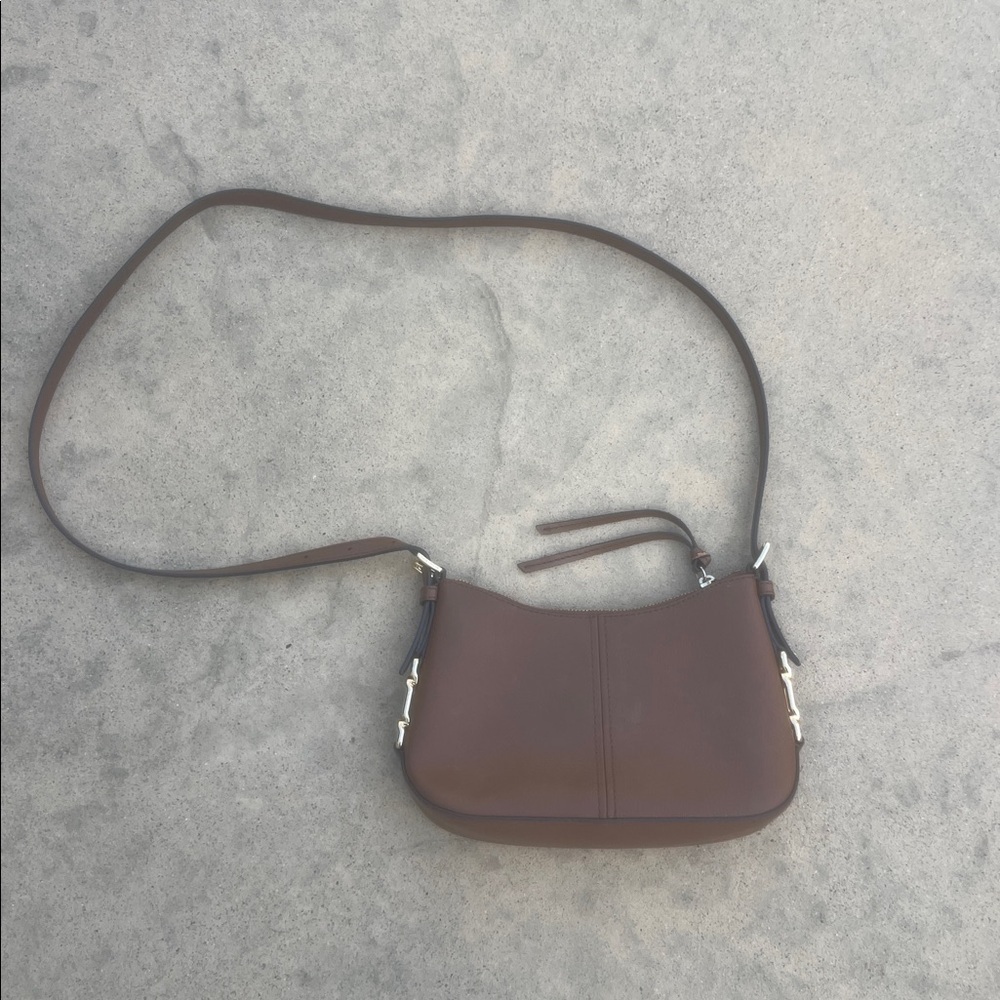 Michael Kors Cognac Pebbled Leather Gold Hardwear Small Crossbody Purse - Picture 5 of 9